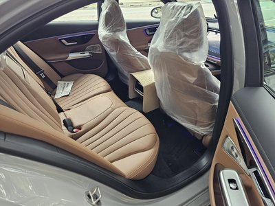 MERCEDES-BENZ E-CLASS - 8