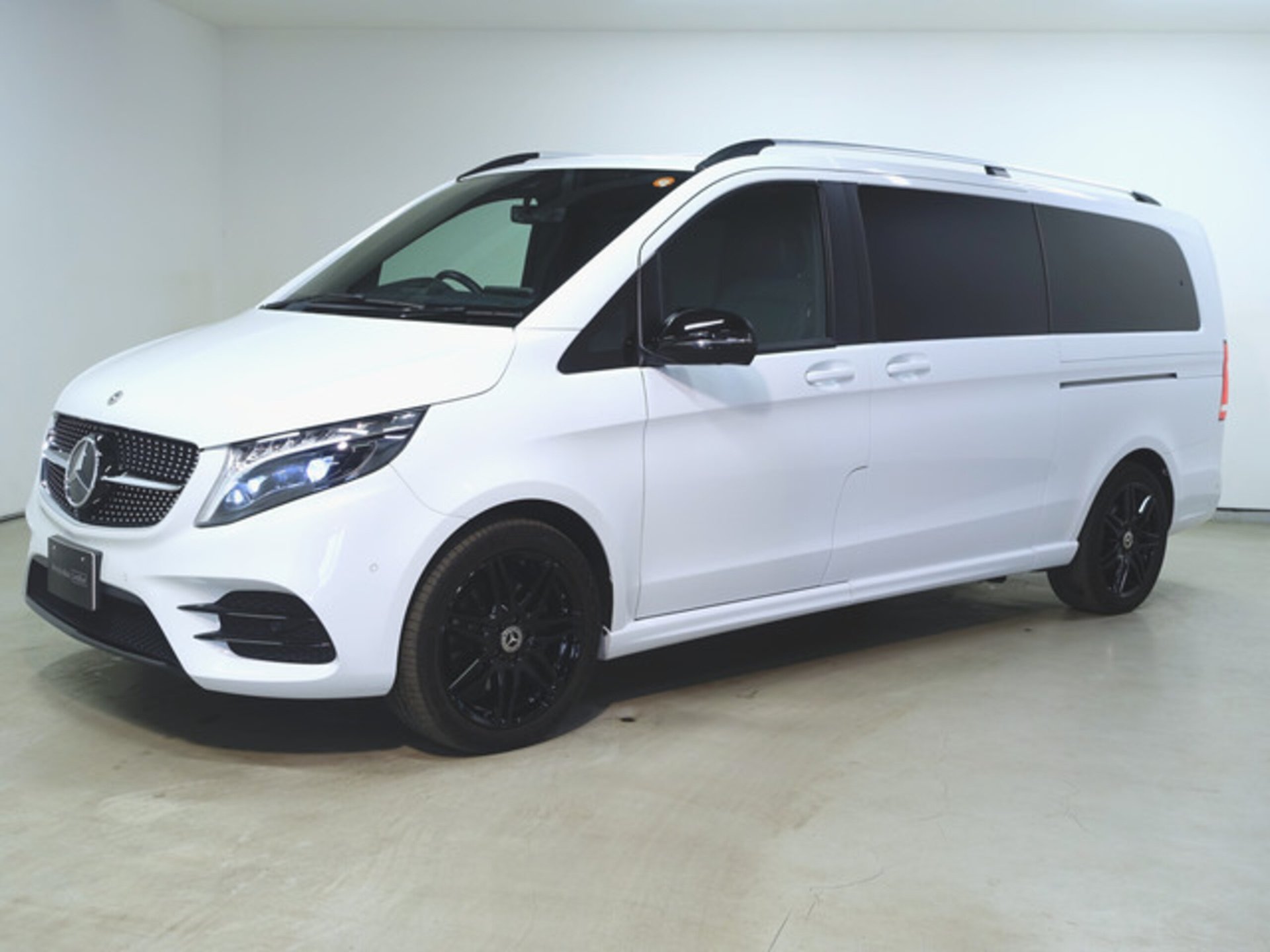 MERCEDES-BENZ V-CLASS - View 1