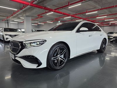 MERCEDES-BENZ E-CLASS - 4