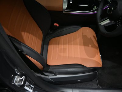 2026 Mercedes-BENZ C-CLASS 缩略图 17
