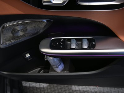 2026 Mercedes-BENZ C-CLASS 缩略图 33