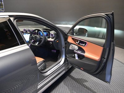 2026 Mercedes-BENZ C-CLASS 缩略图 31