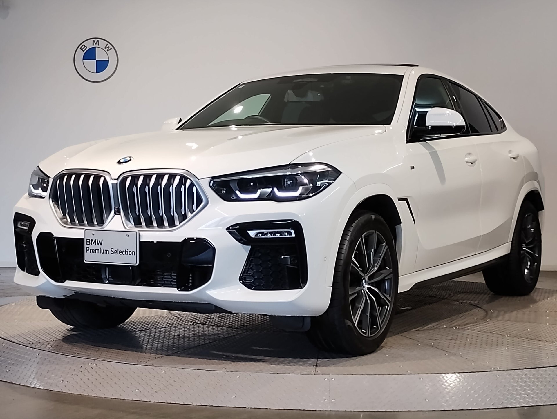 BMW X6 - View 1