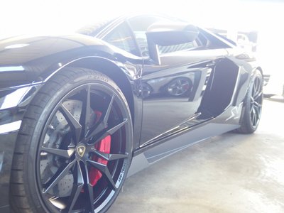 2016 Lamborghini AVENTADOR — миниатюра 18