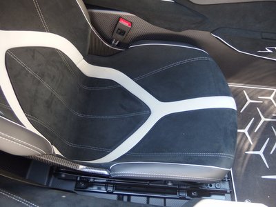 2016 Lamborghini AVENTADOR — миниатюра 37