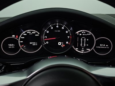 PORSCHE PANAMERA - 8