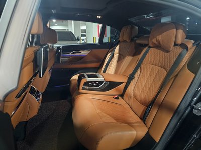 BMW 7 SERIES - 10