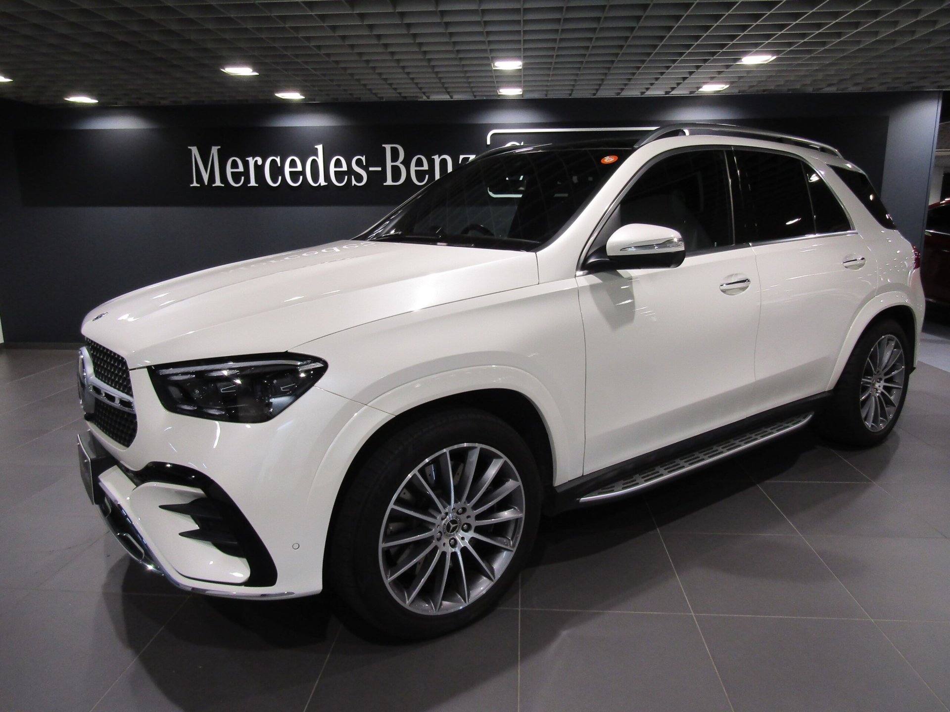 MERCEDES-BENZ GLE - View 1