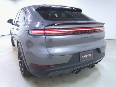 صورة 6 لـ 2025 Porsche CAYENNE