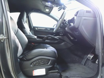 2025 Porsche CAYENNE 缩略图 23