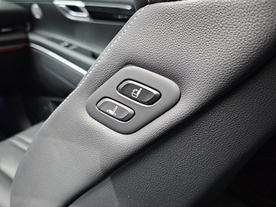 صورة مصغرة 32 لـ 2020 Genesis GV80