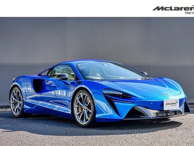 MCLAREN ARTURA
