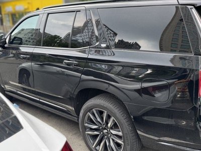 2021 Cadillac ESCALADE 5TH GENERATION photo 2