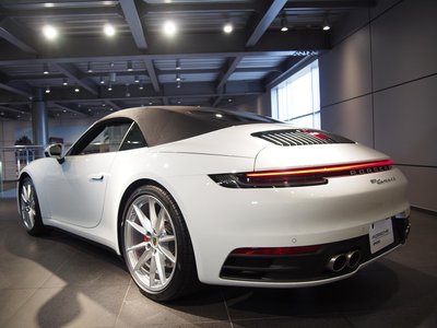 PORSCHE 911 - 4