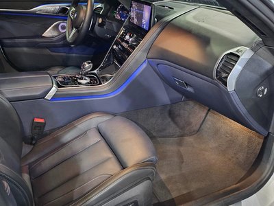 BMW 8 SERIES - 8