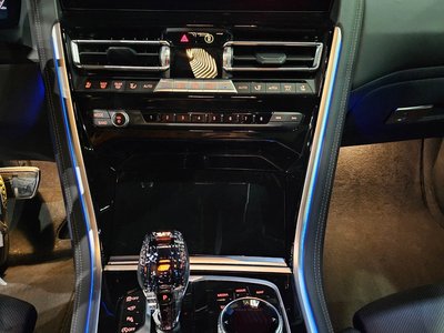 BMW 8 SERIES - 7