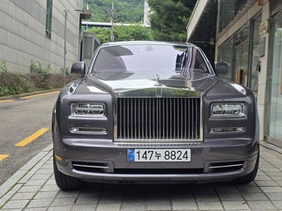 ROLLS-ROYCE PHANTOM - 1