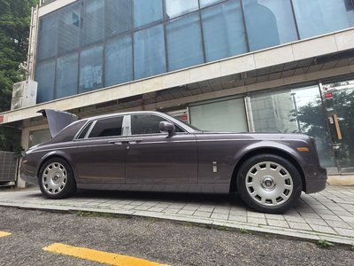 ROLLS-ROYCE PHANTOM - 2