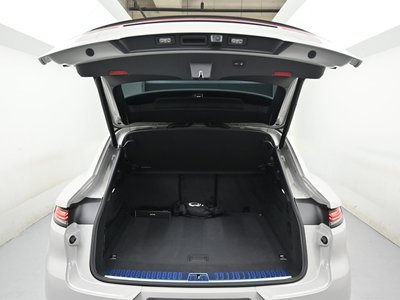 2025 Porsche CAYENNE — миниатюра 20