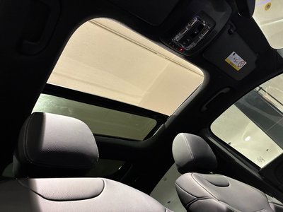 MERCEDES-BENZ GLA - 4