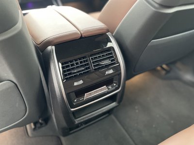2025 BMW X5 thumbnail 11