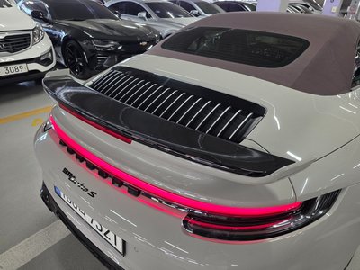 PORSCHE 911 - 7