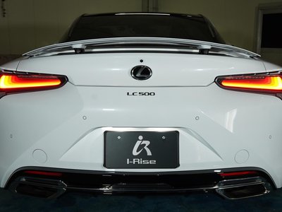 2023 Lexus LC — миниатюра 16