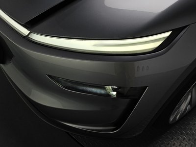 TESLA MODEL Y - 9