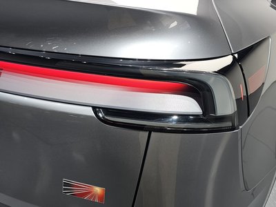 TESLA MODEL Y - 10