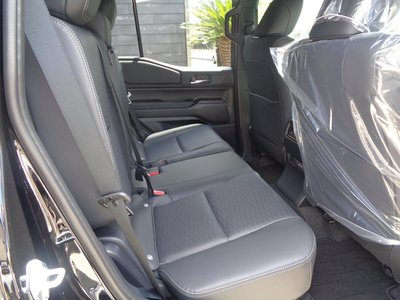 2026 Toyota LAND CRUISER 250 缩略图 13