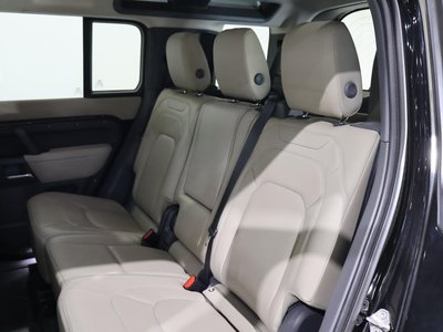 LAND ROVER DEFENDER - 5