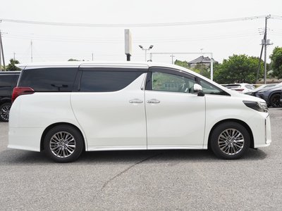 TOYOTA ALPHARD - 9