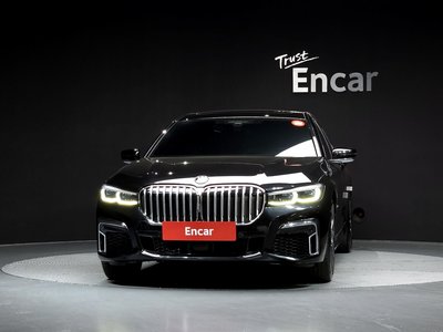 BMW 7 SERIES - 2