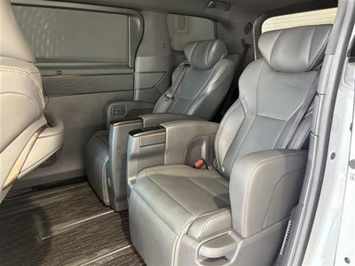 2025 Toyota ALPHARD 缩略图 17