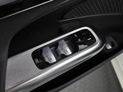 صورة مصغرة 35 لـ 2024 Mercedes-BENZ E-CLASS