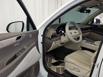 GENESIS GV80 - 10