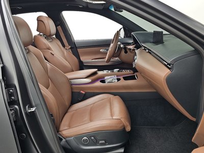 2021 Genesis GV70 — миниатюра 17