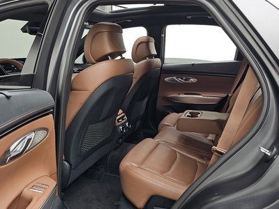 2021 Genesis GV70 — миниатюра 16