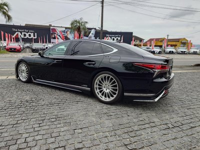 LEXUS LS - 4