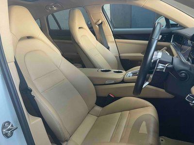 2018 Porsche PANAMERA 缩略图 25