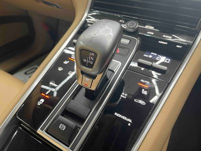 2018 Porsche PANAMERA 照片 8
