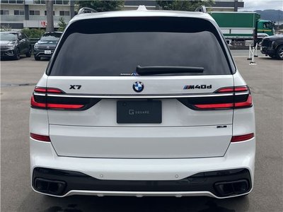 BMW X7 - 7
