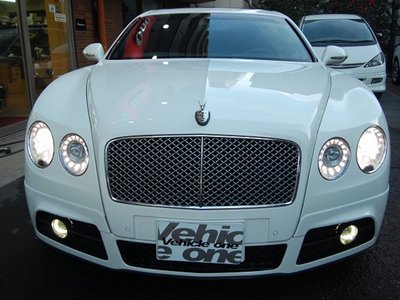 BENTLEY FLYING SPUR - 5
