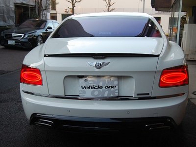 BENTLEY FLYING SPUR - 9