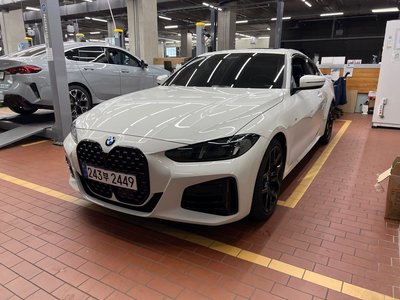 2026 BMW 4 SERIES 照片 1