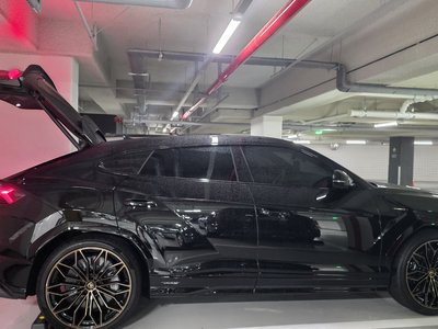 صورة 1 لـ 2026 Lamborghini URUS