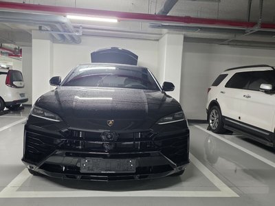 صورة 3 لـ 2026 Lamborghini URUS
