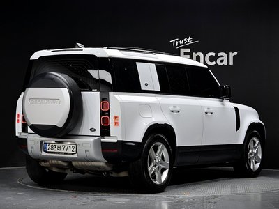 LAND ROVER DEFENDER - 3