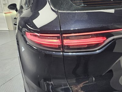 PORSCHE CAYENNE - 10