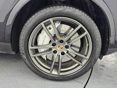 PORSCHE CAYENNE - 8